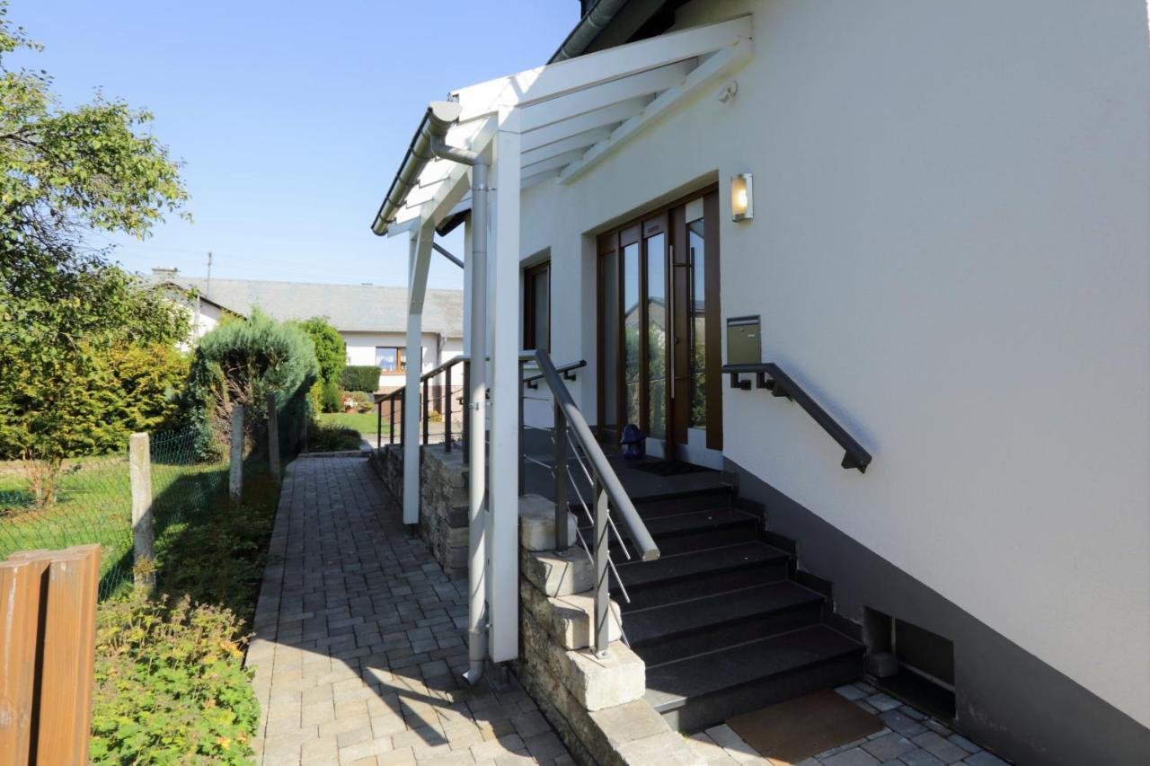 Ferienhaus Daeschinger Der Goldene Mond Mastershausen ภายนอก รูปภาพ